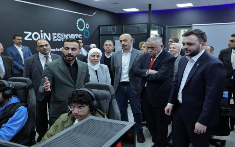 افتتاح جديد الأمير عمر بن فيصل يطلق أكاديمية زين للألعاب الإلكترونية في الأردن